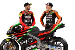 MotoGP: Aprilia presenta la sfida 2019 con Iannone ed Espargaró