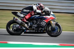 Superbike: Adesso la BMW fa rumore