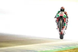 MotoGP Motegi: Aprilia RS-GP si affaccia in top ten
