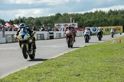 Canadian Superbike: Claudio Corti ancora 2° Jordan Szoke campione