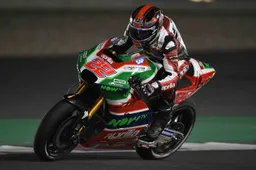 MotoGP Aprilia prepara l'esordio RS-GP '17 Espargaro veloce sul passo