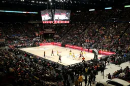 Coronavirus: rugby e basket in Italia cancellano tutto, MotoGP non può permetterselo