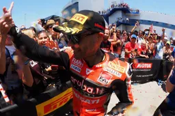 Alvaro Bautista: "Fossi stato Alex Lowes avrei fatto reclamo"