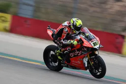 Superbike Aragon: Alvaro Bautista, una Superpole stellare!