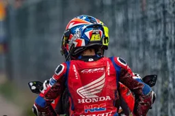 Superbike: Alvaro Bautista si arrende, con Honda il podio è impossibile