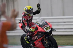 Superbike: Ciao Redding, la Ducati scommette su Bautista e Petrucci