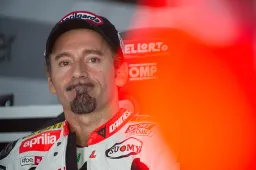 Max Biaggi, un'altra settimana in terapia intensiva
