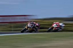 Superbike: Stefan Bradl accusa "Con la Honda era come girare in tondo"