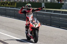 Superbike Donington Chaz Davies "Sono pronto a sfidare le Kawasaki"