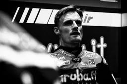 MotoGP SBK Test Jerez: Chaz Davies centra l'air fence alla prima curva