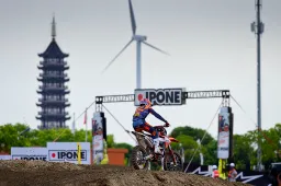 MXGP Cina, gara 1: Glenn Coldenhoff resiste a Jeffrey Herlings