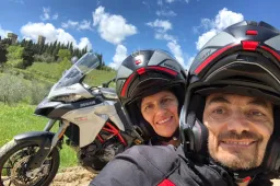 Claudio Domenicali: "Jorge Lorenzo grande campione? Intanto è dietro..."