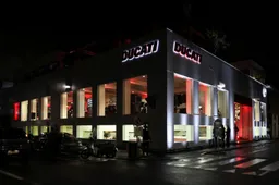 Ducati, inaugurato il nuovo Flagship Store a Milano