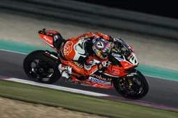 Superbike Qatar: La Ducati parte al ralenty, Marco Melandri solo 7°