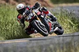Pikes Peak: Ducati Streetfighter V4, che sfida con la BMW