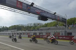 Moto d'Epoca in pista, in 300 a Varano