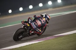 Superbike Qatar: Raggio di luce per Honda, adesso tocca a Leon Camier