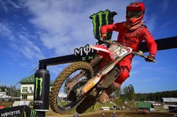 MXGP Tim Gajser nessuna frattura Correrà in Germania