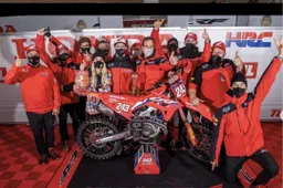 MXGP Pietramurata: Gara 1 Tony Cairoli cade, Tim Gajser è mondiale!