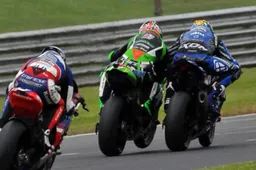 BSB Snetterton: Gara 2 in versione integrale, la volata più folle
