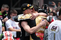 Superbike Mandalika: Jonathan Rea doppietta, show sul bagnato