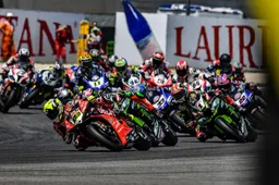 Superbike Donington: tutti gli orari in TV su Sky Sport Arena e TV8