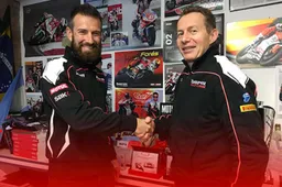 Team Barni farà correre due Ducati V4 nel National Trophy