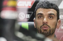 Supersport Donington Prove 2 Primo Jacobsen ma che Sofuoglu!