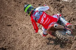 Motocross Lommel: Kiara Fontanesi 3° in gara 1, si può fare!