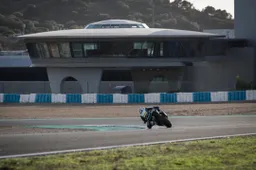 Superbike: Eugene Laverty "La BMW ha il miglior telaio che ho mai guidato"