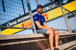 Superbike: Leon Camier ancora fuori, che annata disastrosa