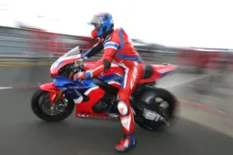 Superbike: Leon Haslam ci crede "Con Honda HRC posso vincere il Mondiale"