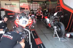 Superbike: Leon Camier ore decisive, Barni Ducati cerca un pilota