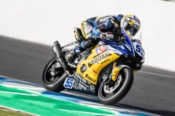 Supersport Phillip Island: Andrea Locatelli firma la Superpole