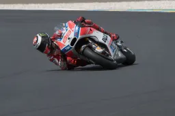 MotoGP Test Montmelò Marc Marquez chiude davanti a Jorge Lorenzo