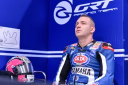 Supersport Qatar: Kenan Sofuoglu resta 7°, Lucas Mahias al vertice