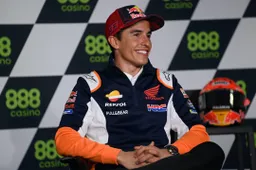 MotoGP, Marc Marquez follower di Maria Pedraza: il commento della ex...
