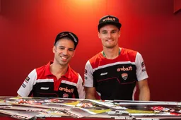Superbike: Ducati 2018 riparte con Davies-Melandri (e la bicilindrica)