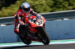 Superbike Jerez: Marco Melandri torna in pole dopo 6 anni!