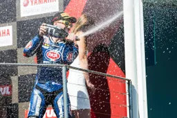 Che colpo: Marco Melandri scrive per Corsedimoto