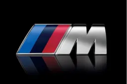 Superbike, Per il 2021 la BMW S1000RR rilancia con la M-Power