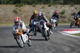 Varano In 400 in pista con le nonne da gran premio E che pubblico!