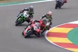 Superbike, Superpole Race: Jonathan Rea altro trionfo, errore Ducati