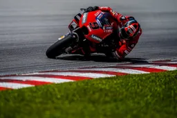 Test Sepang, Ducati power! Petrucci: "Difficile mettere dietro Dovizioso"