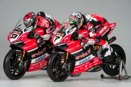 Superbike La Ducati ha il Mondiale nel mirino con Melandri e Davies
