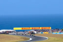 Superbike: Phillip Island, la pista che tortura gli pneumatici