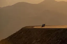 Pikes Peak: La Ducati Streetfighter V4 vola nelle prime prove