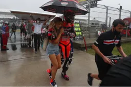 LIVE Superbike Indonesia: Rea vince sul bagnato, problemi sulla Yamaha di Toprak