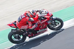 Superbike: CIV, Michele Pirro svetta nelle libere al Mugello, poi il diluvio