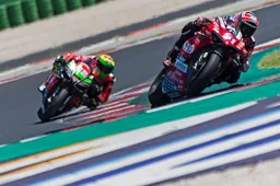 Superbike, Michele Pirro che sorpasso a Misano! (VIDEO)